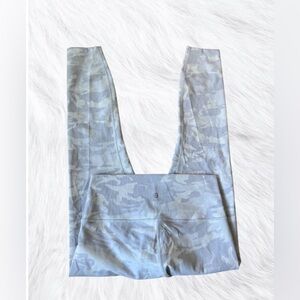 Lululemon wunder under high rise alpine camo leggings 25” size 8